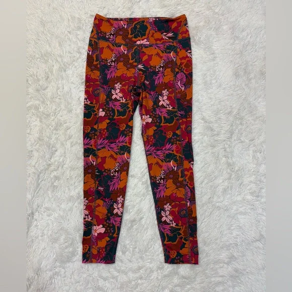 FP Free People Movement Free Love Leggings
Floral Print Burgundy Orange - Picture 2 of 4